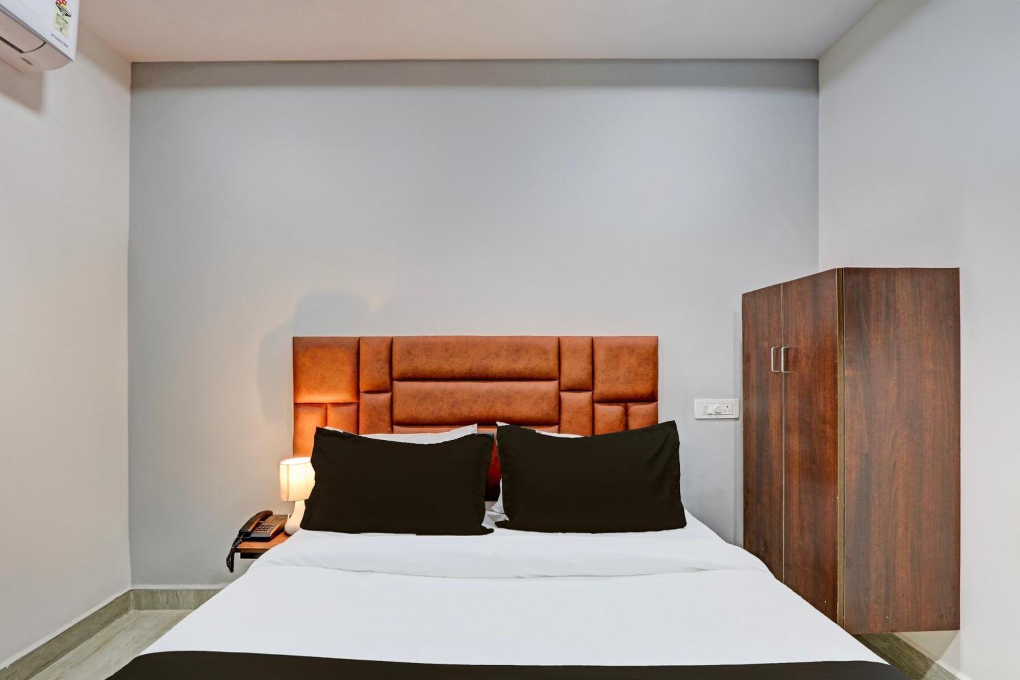 Super Hotel O Lavish Tranquil Hyderabad Ngoại thất bức ảnh