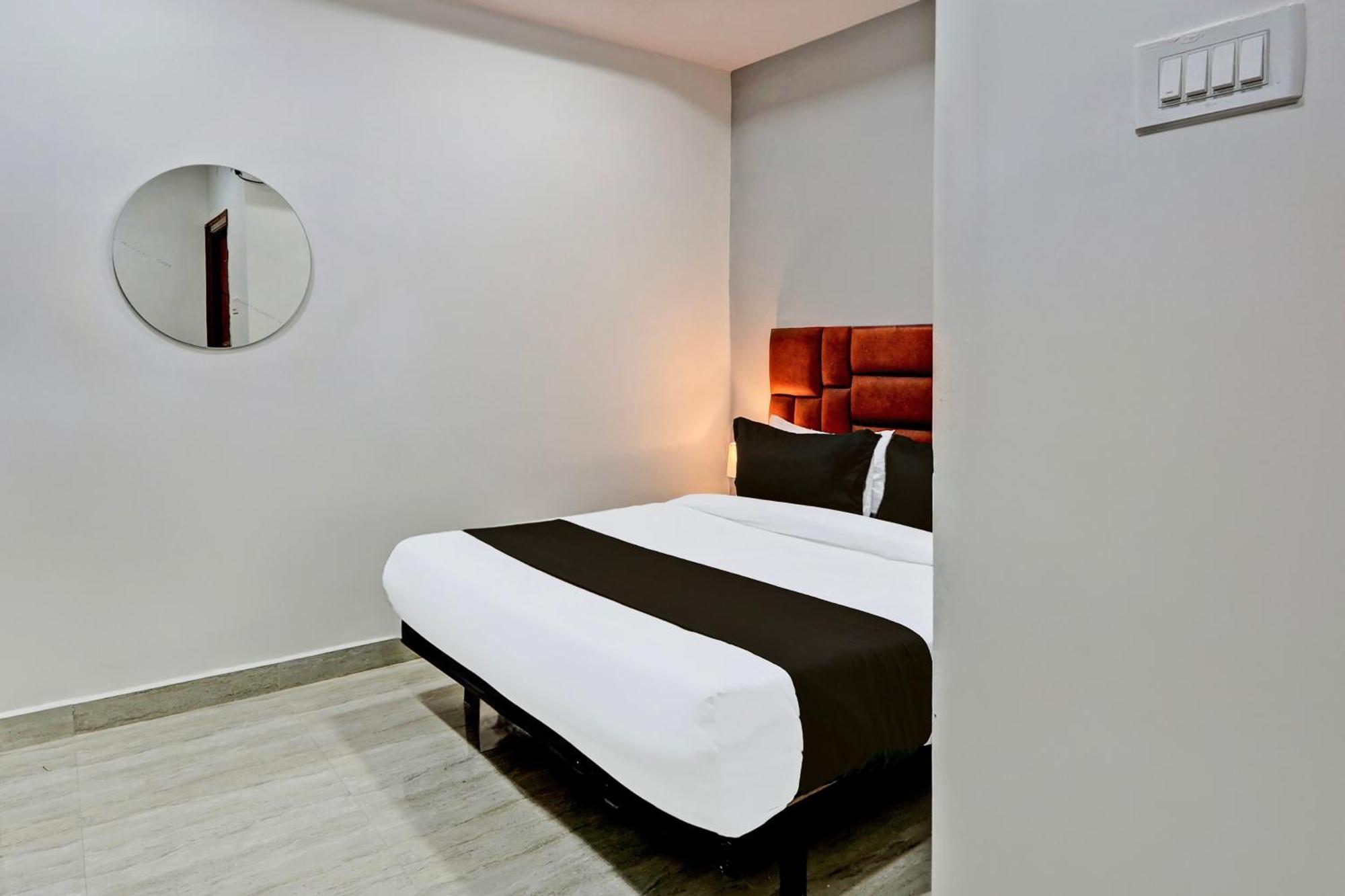 Super Hotel O Lavish Tranquil Hyderabad Ngoại thất bức ảnh